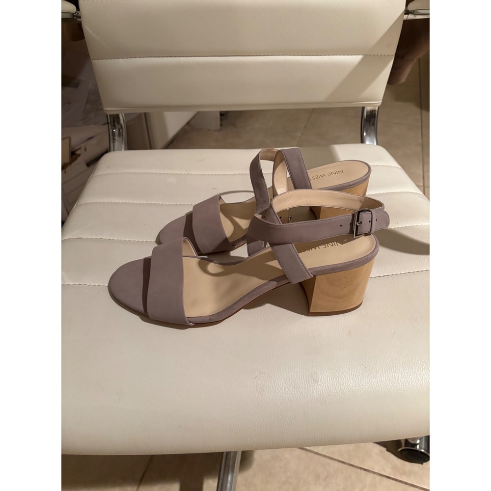 Nine West Women's Block Heel Sandals Taupe Suede Ankle Strap‎ Size 10M